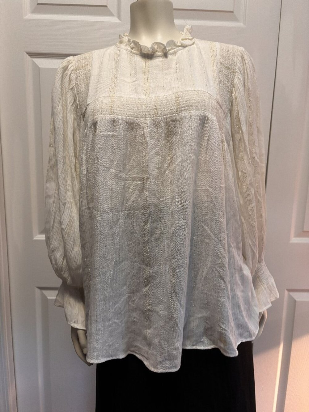 NWT Blu Pepper Ivory Boho Blouse Smocked Lace Ruffle Neck Cottagecore M